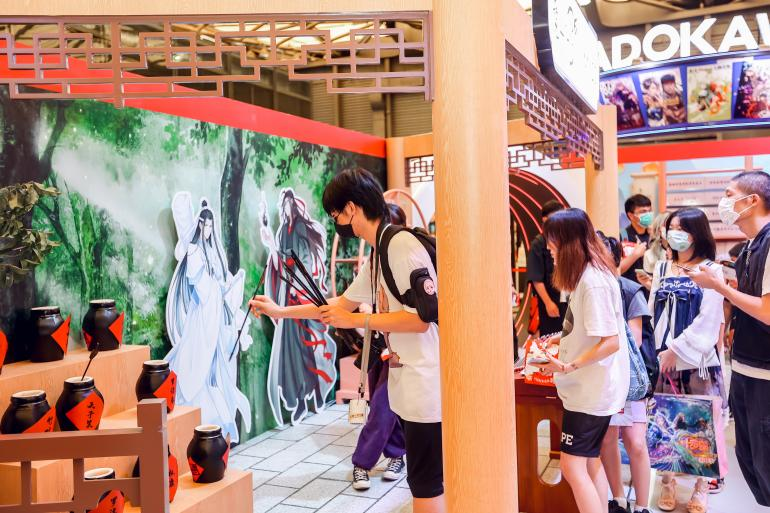 破次元壁，名創(chuàng)優(yōu)品攜四大國(guó)漫IP再次進(jìn)駐CHINA JOY展