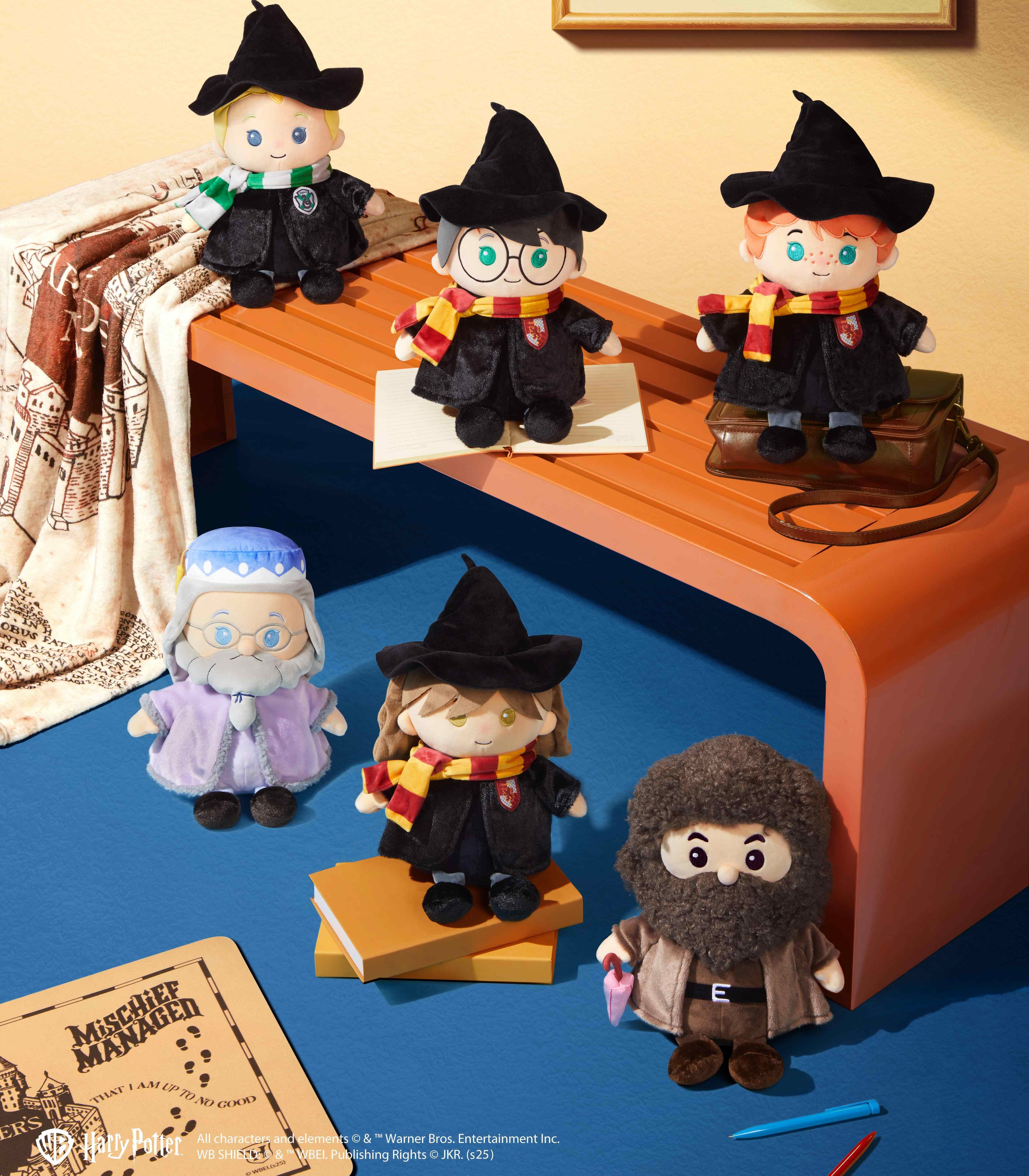 10號魔法袍坐姿公仔